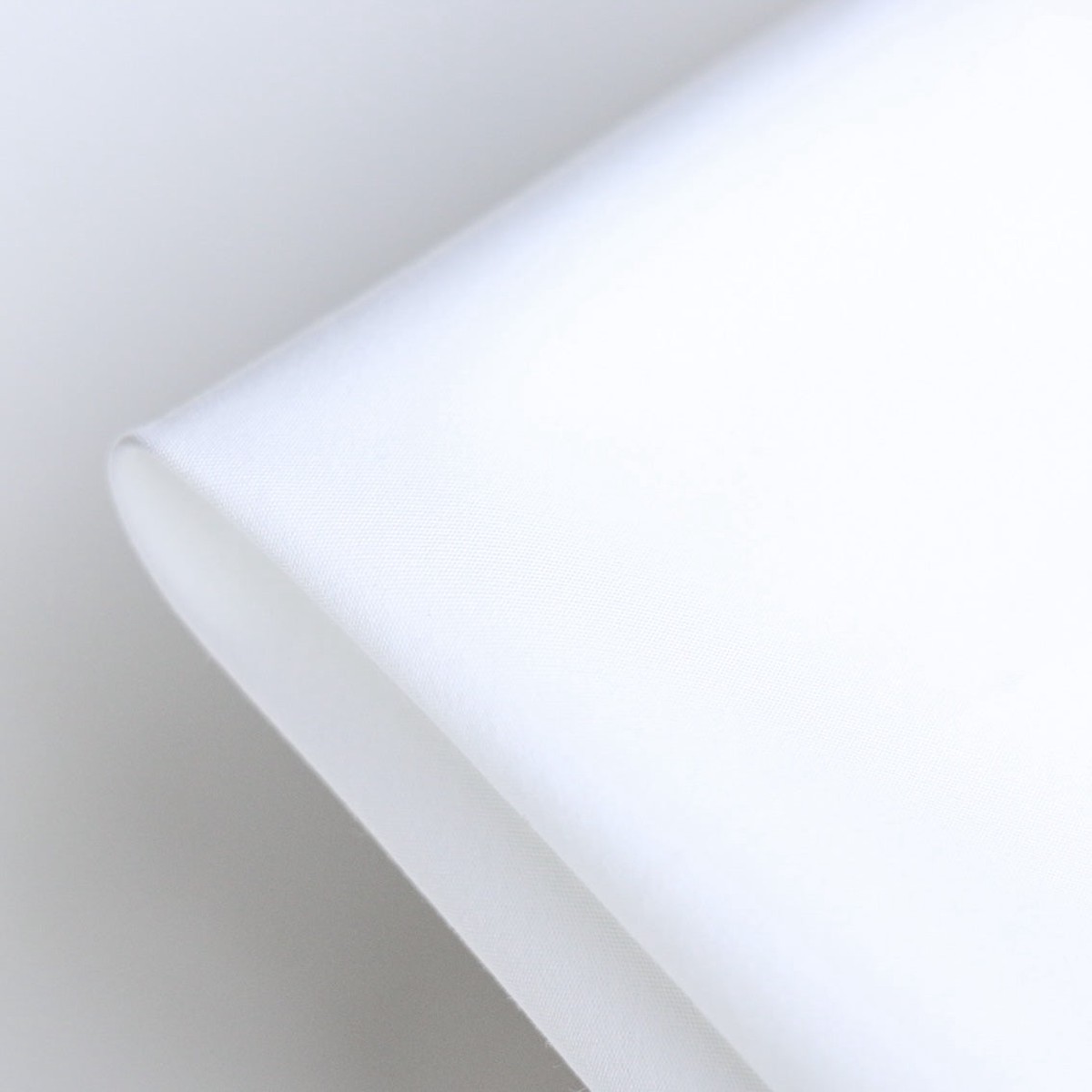 Primo White Poplin