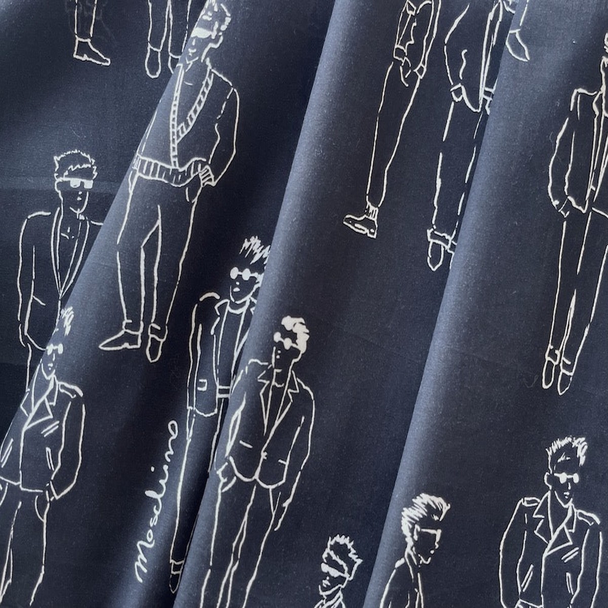 Moschino Signature Dapper Flneurs Cotton Shirting (Made in Italy)