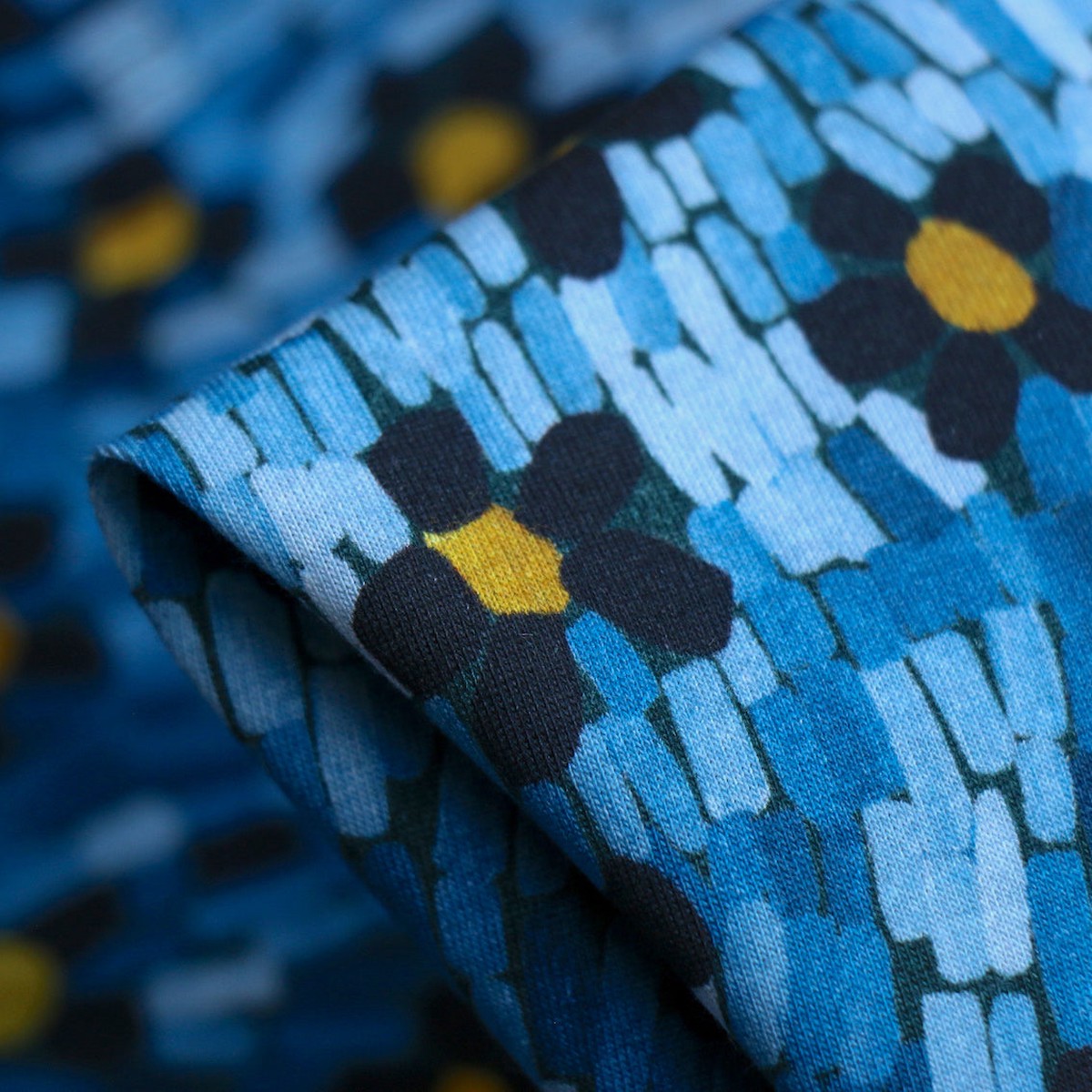 Daisy Roar - Liberty Fabrics - Norfolk Jersey