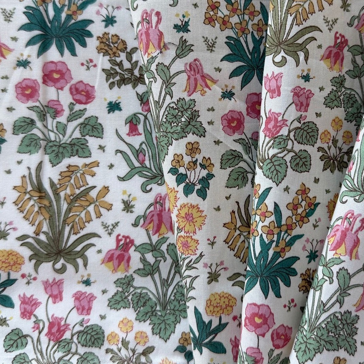 Colombe Study A Liberty of London Tana Cotton Lawn (Made in Italy)