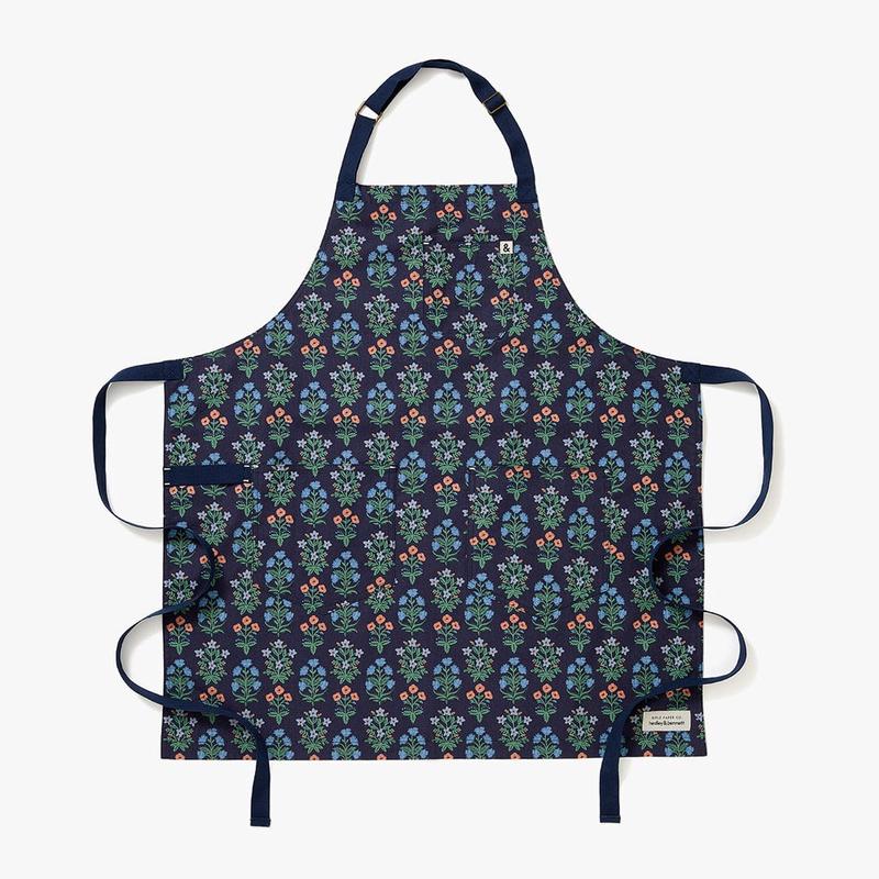 Hedley & Bennett Essential Apron - Rifle Mughal Rose