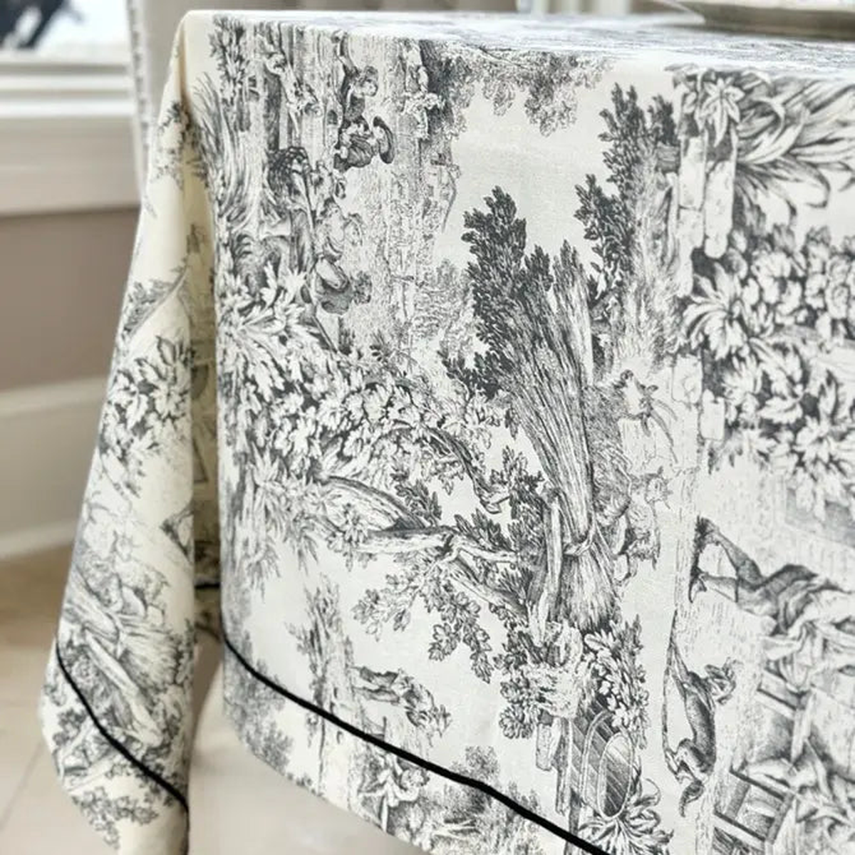 Arte Italica Crown Linen Montefalco Toile Tablecloth