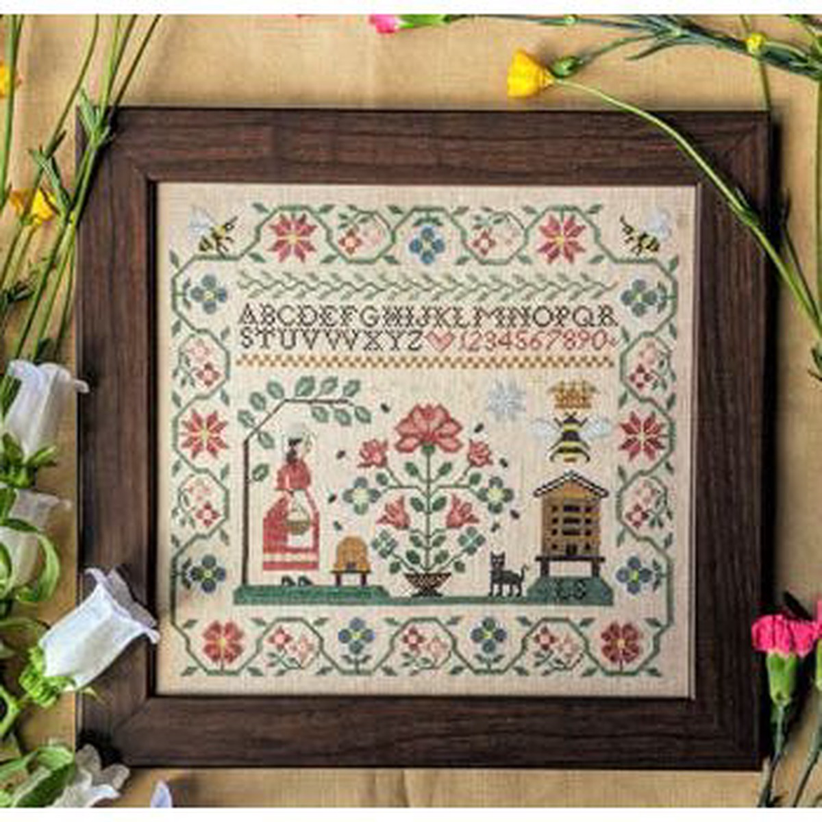 Lila's Studio ~ Miss B's Apiary Pattern