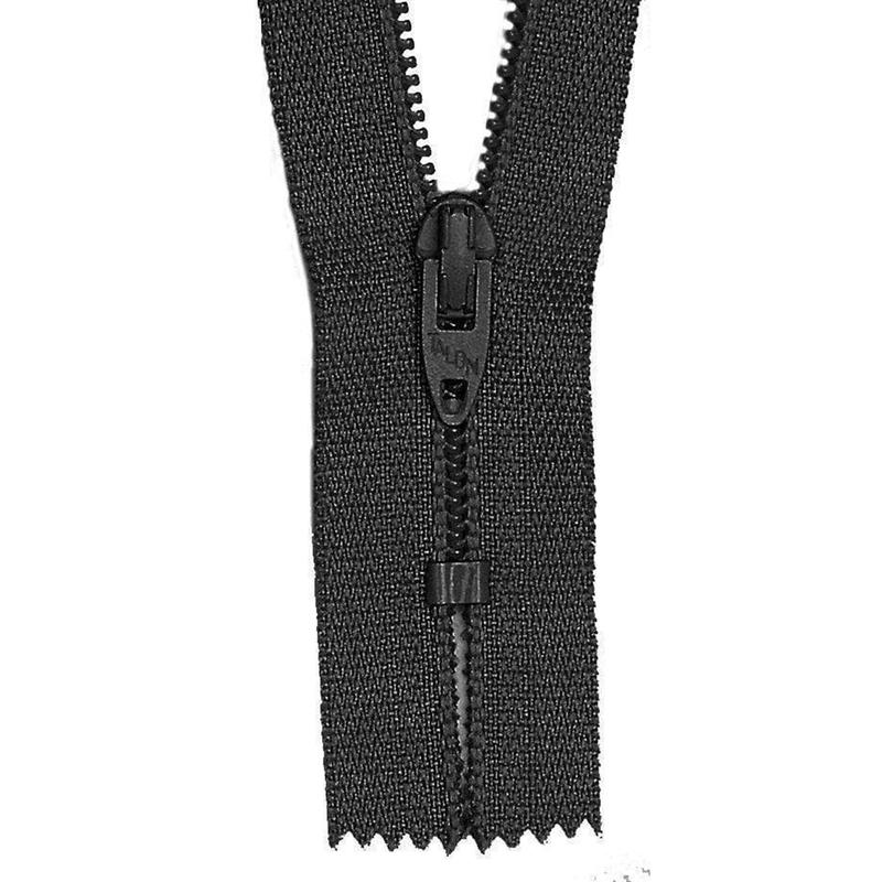 #2.5 Coil, Black, 22" Closed End Coil Zipper, Nylon