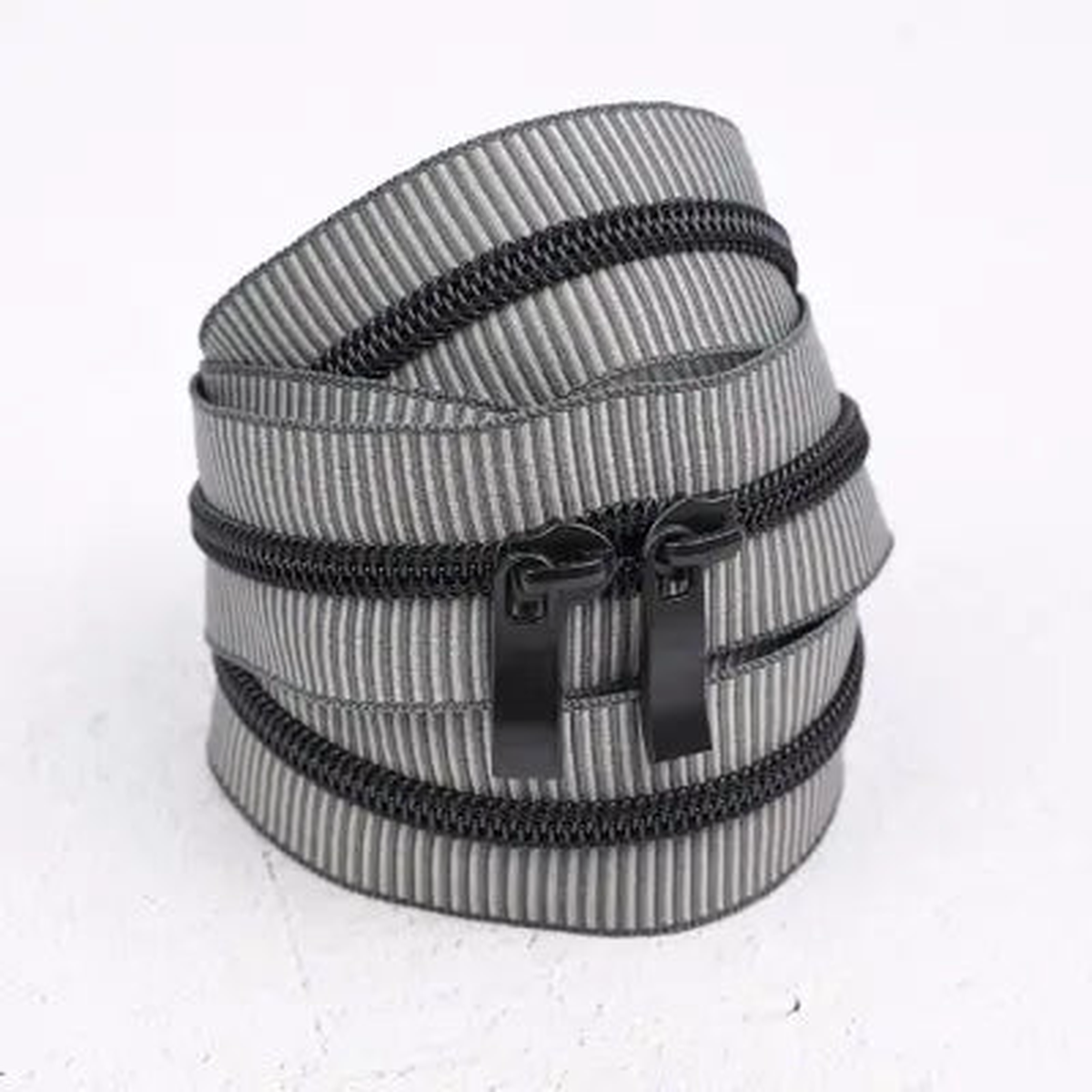 40in Handbag Zipper Zebra