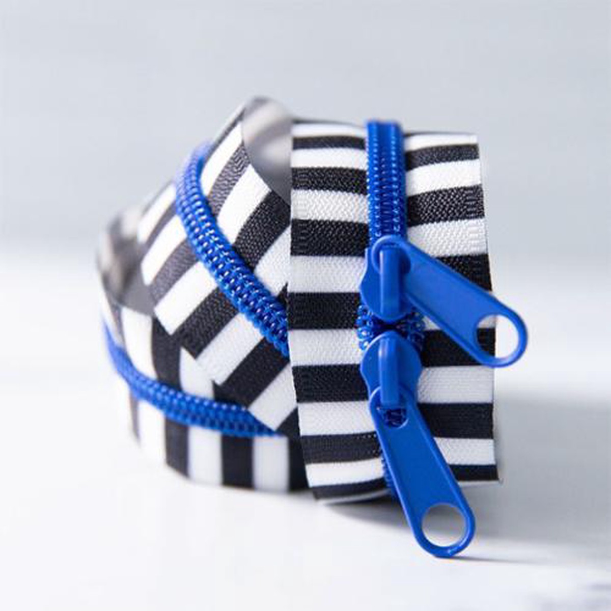 Black & White 30'' Zipper B Ribo Blue Stitch Supply Co SSC-Z03 1