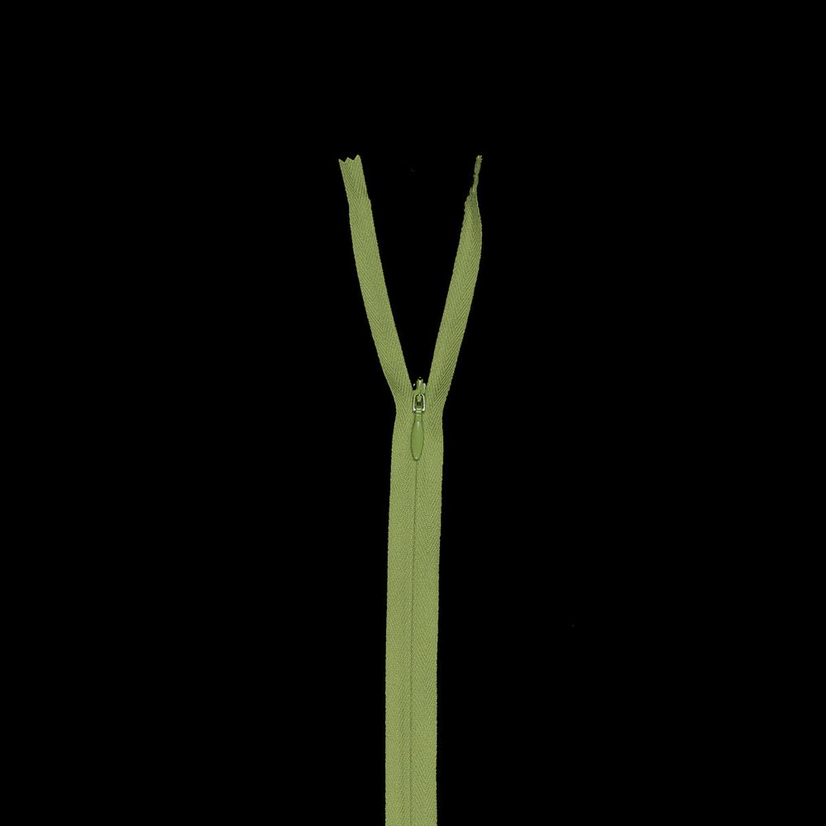 Invisible Zipper 24" by YKK - 827 Macaw Green