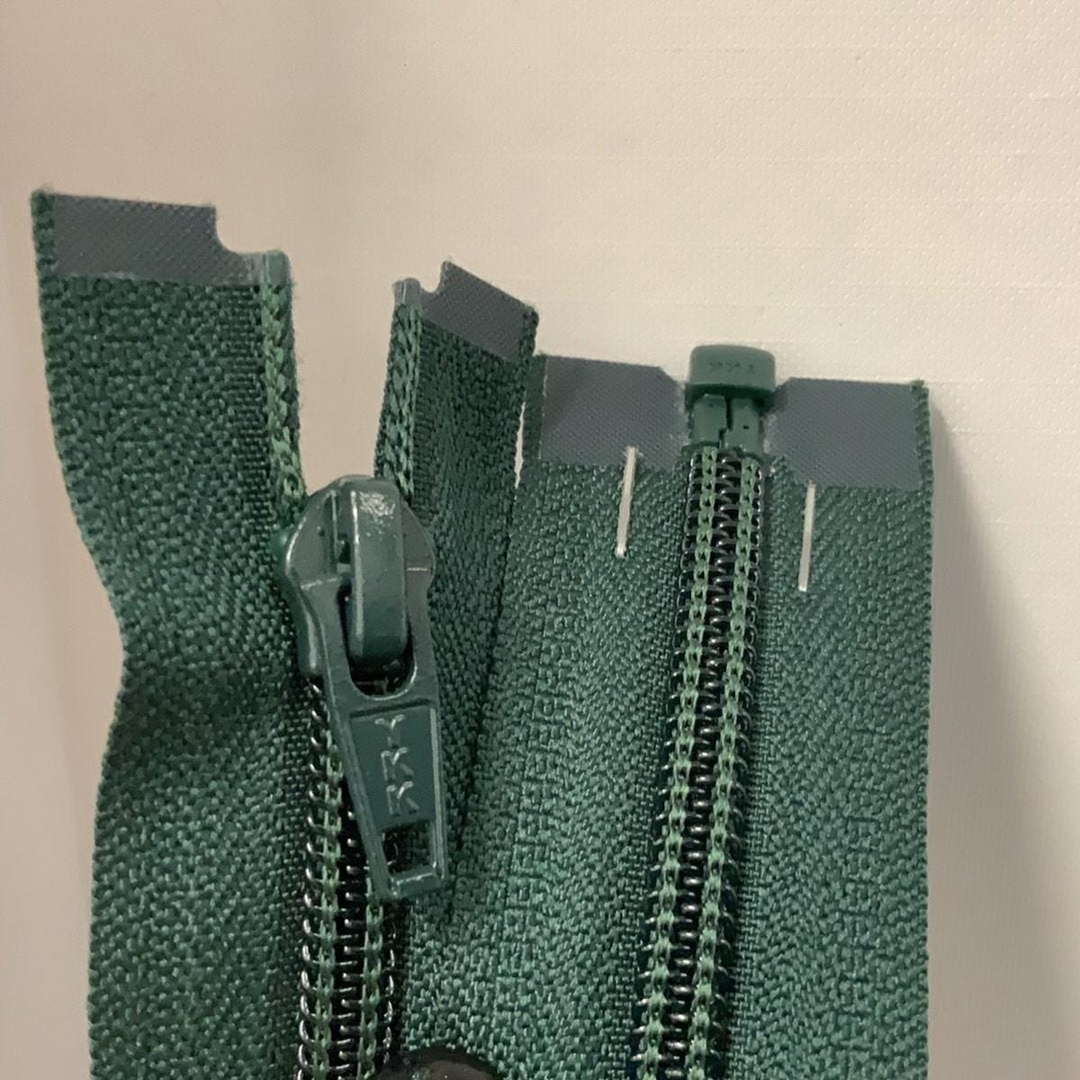 YKK Nylon Open End Zip Forrest Green (890) - 28