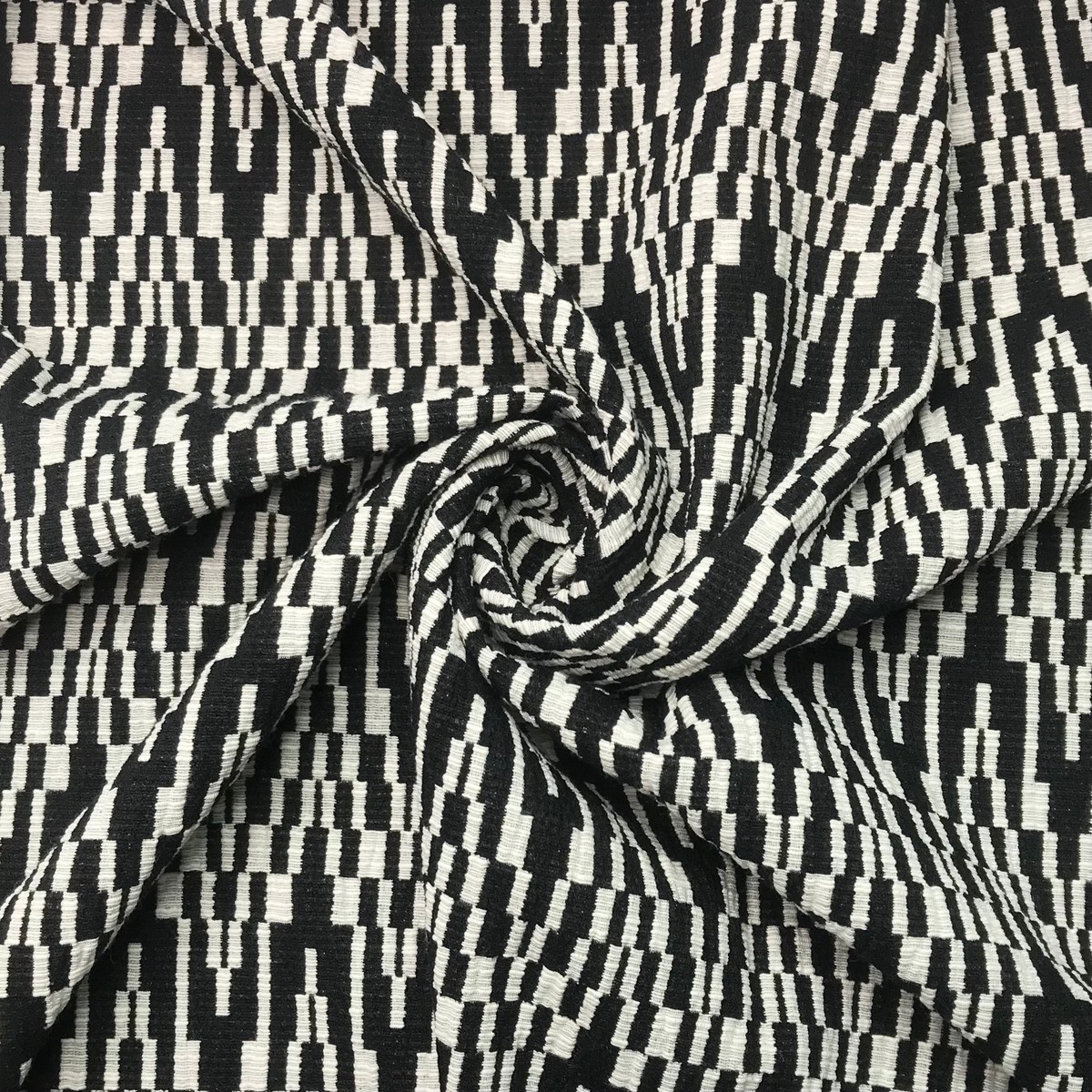 Line Drawn Skyscrapers - Polyester Blend Knit - Black/White Geometric - 0.9M Bundle