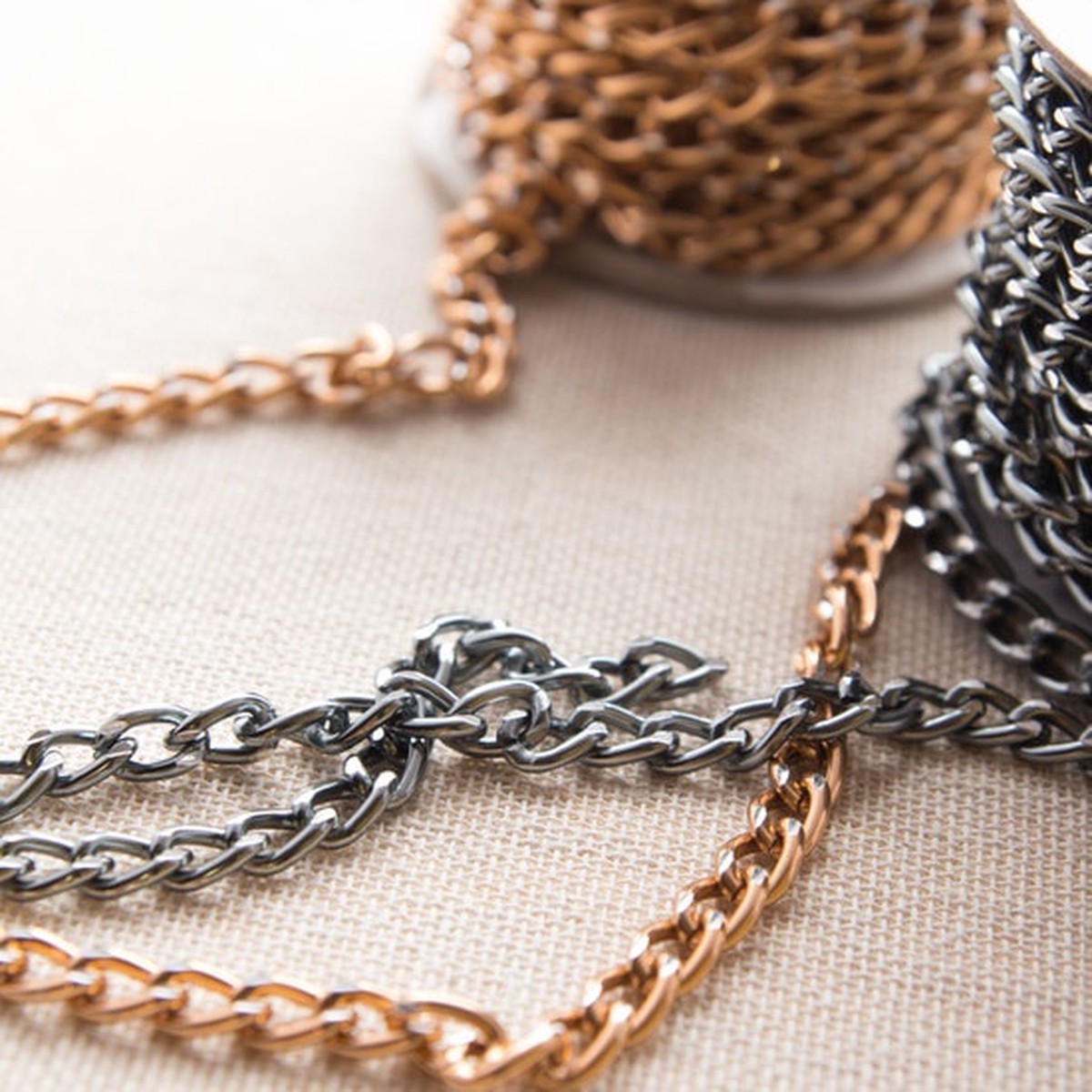Faceted Aluminium Chain (6mm) - 1 Metre