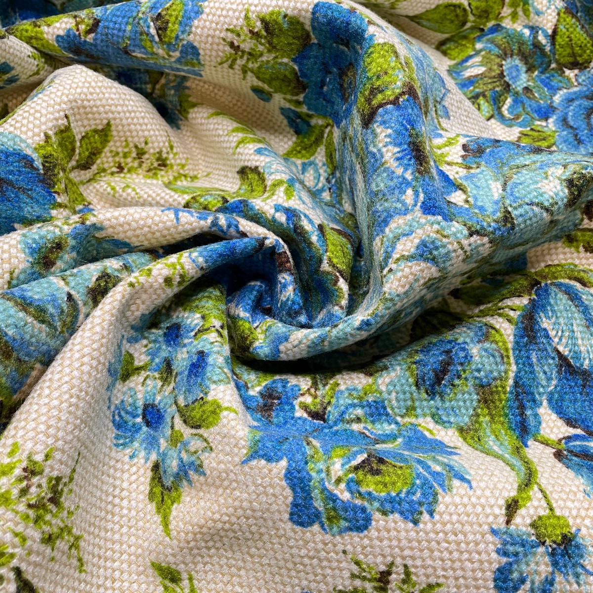 Your First Cable Pattern - Synthetic Woven - Cream Multi Floral - 2.2M Bundle