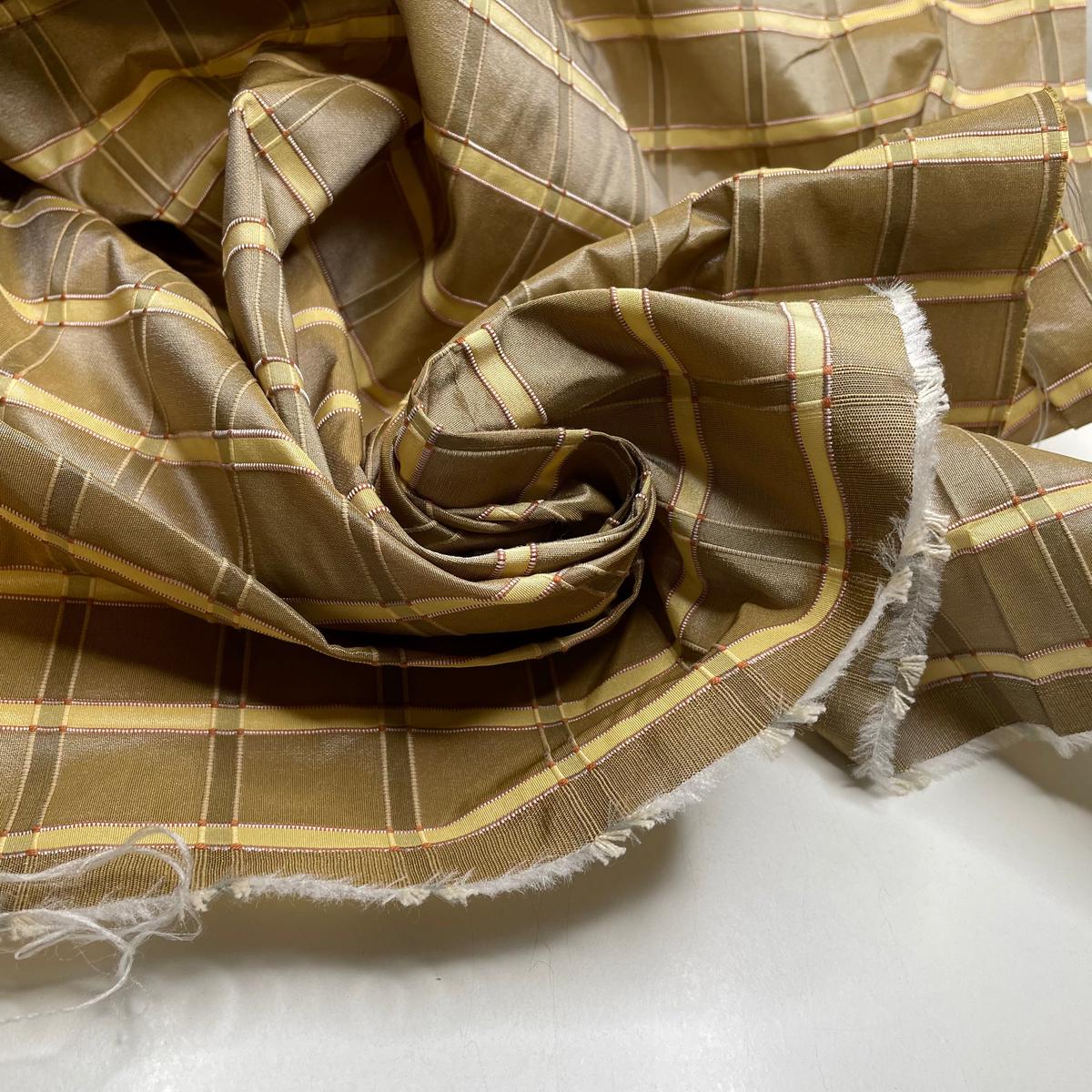 Skyscraper - Poly Woven - Beige Windowpane - 2.2M Bundle