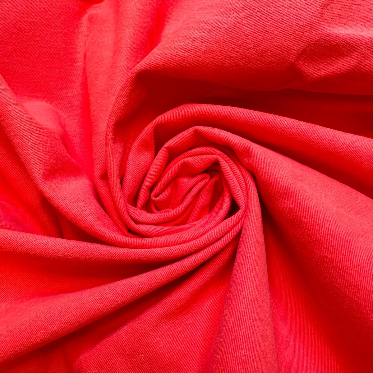 Getting Sunburnt On A Cloudy Day - Brushed Twill Weave Cotton Woven - Red - 0.75M Bundle