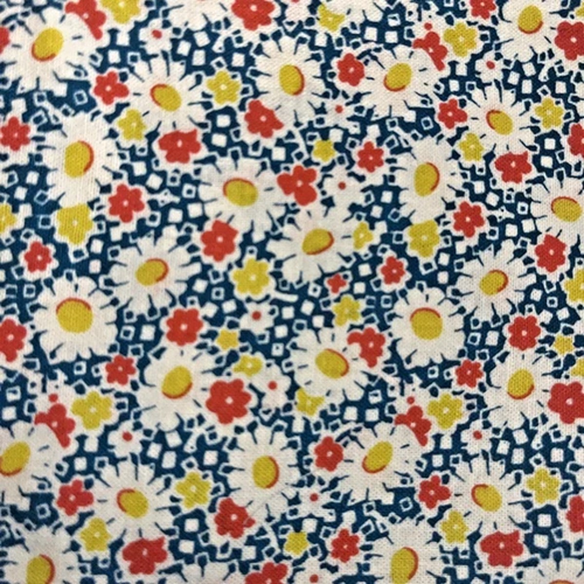Beautiful Retro `30s Floral Feedsack Print by Petit Joli Kei Fabric 22"X22"