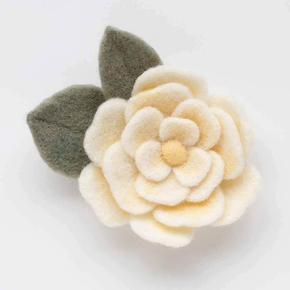Felted Sky - White Rose Mini Needle Felting Kit